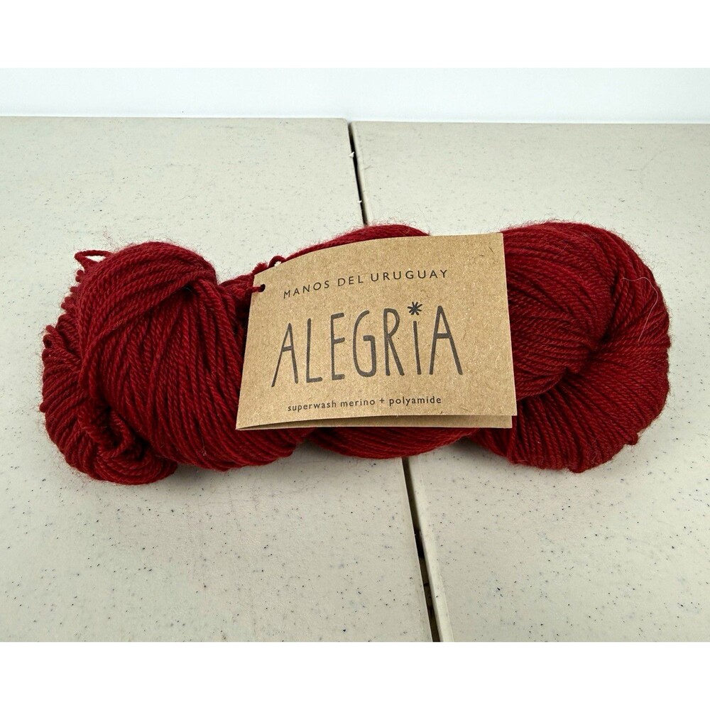 Manos del Uruguay deep red Yarn Merino/Polyamide Carmine Skein A2199
